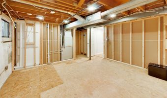 7217 WILBURDALE Dr, Annandale, VA 22003