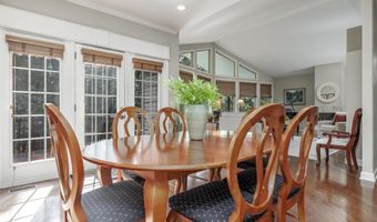 12 La Viejo Pl, Hot Springs Village, AR 71909