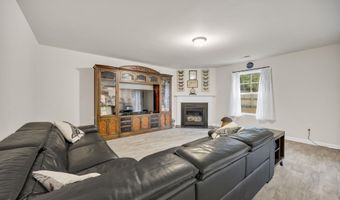 169 Carriagebrook Cir, Camden, SC 29020