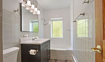 281 Chestnut St, Antioch, IL 60002