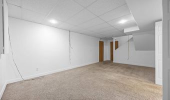 13294 212th Ave, Anamosa, IA 52205