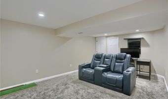 409 Shoreham Dr, Allison Park, PA 15101