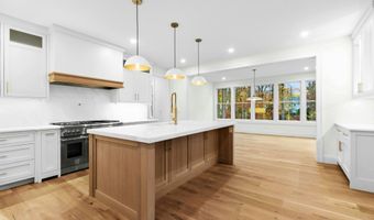 20 Marianne Rd, Darien, CT 06820