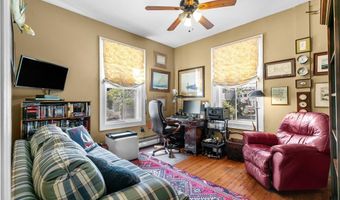 22 Greenough Pl, Newport, RI 02840