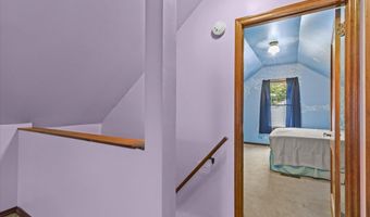 32 Birch Ct, Burlington, VT 05408