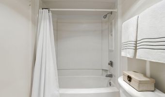 1600 N OAK St 1812, Arlington, VA 22209