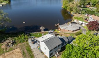 36 E Canal St, Alloway, NJ 08001