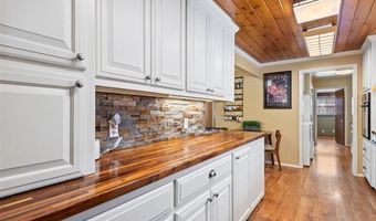 2310 Skyline Dr, Bartlesville, OK 74006