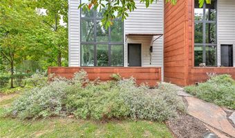 505 SE D St, Bentonville, AR 72712