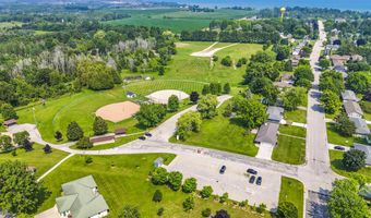 325 W GREENFIELD Ave, Algoma, WI 54201
