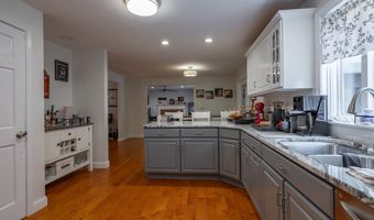 21 Tamarack Ln, Amherst, NH 03031