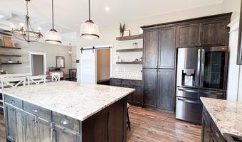 6560 E Crown Cres, Ammon, ID 83406