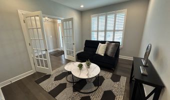 769 W Fairway Dr, Addison, IL 60101