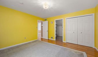 28 CLARK Rdg, Hockessin, DE 19707