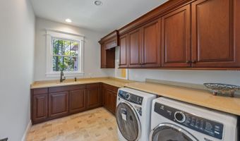 513 BAYVIEW Pl, Anna Maria, FL 34216