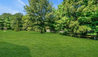 40 BUNKER HILL Dr, Allentown, NJ 08501
