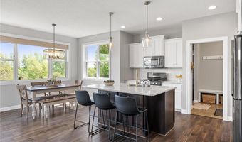 6644 Lamplight Dr, Albertville, MN 55301