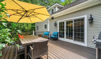 9 Cherry Ln, Bedford, NH 03110