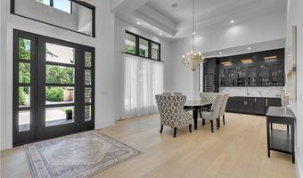 11 Sanctuary Ct, Amherst, NY 14221