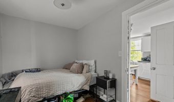 12 Callender Ave, Newport, RI 02840
