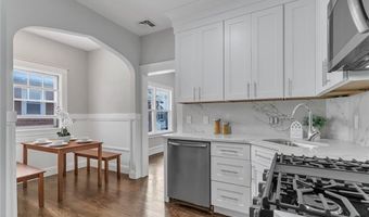 19 Greene Ln, Newport, RI 02840