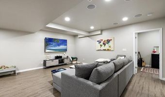 18918 Denali Cir, Northville, MI 48168