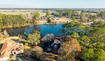 708 Town And Country Dr, Adel, GA 31620