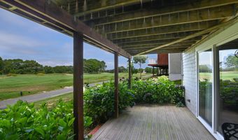 16 Amberwood Ct, Bourne, MA 02532