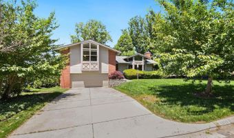 5829 MARBURY Rd, Bethesda, MD 20817