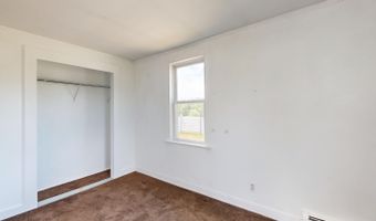 15 W Waterman Rd, Auburn, ME 04210
