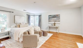 7806 FOX GATE Ct, Bethesda, MD 20817