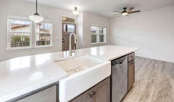 166 Mountain View Dr, Ashland, OR 97520