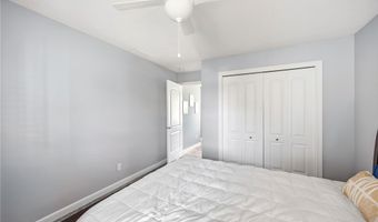 1280 Surfside Cir, Aurora, OH 44202
