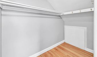 84 Oxford St, Bridgeport, CT 06606