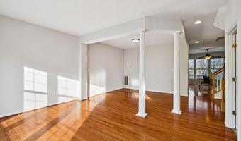 8555 WYNGATE MANOR Ct, Alexandria, VA 22309