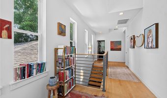 303 SE B St, Bentonville, AR 72712