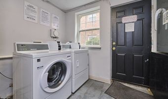 3 Colonial Village Dr 10, Arlington, MA 02476