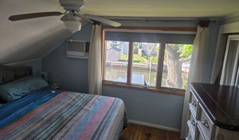280 S Bayview Ave, Amityville, NY 11701