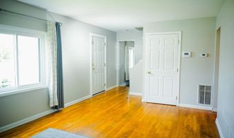 727 PEAR St, Dover, DE 19904