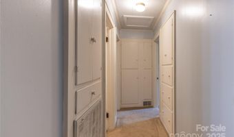 80 Pine St, Badin, NC 28009