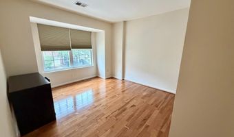 20108 HARDWOOD Ter, Ashburn, VA 20147