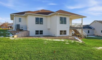 907 S 25th St, Beatrice, NE 68310