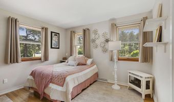 570 Forest Hills Pkwy, Bayville, NJ 08721