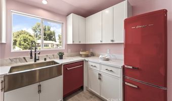 5606 White Oaks Ave, Encino, CA 91316