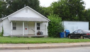 1104 N 6th St, McAlester, OK 74501