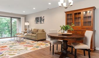 2900 Shipmaster Way #302, Annapolis, MD 21401