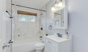 400 CALVIN Ln, Rockville, MD 20851