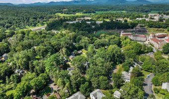 35 Grindstaff Dr, Asheville, NC 28803