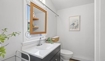 310 East Rd, Belford, NJ 07718