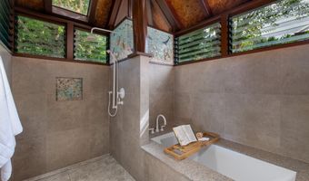 77-6236 A MAMALAHOA Hwy, Holualoa, HI 96725